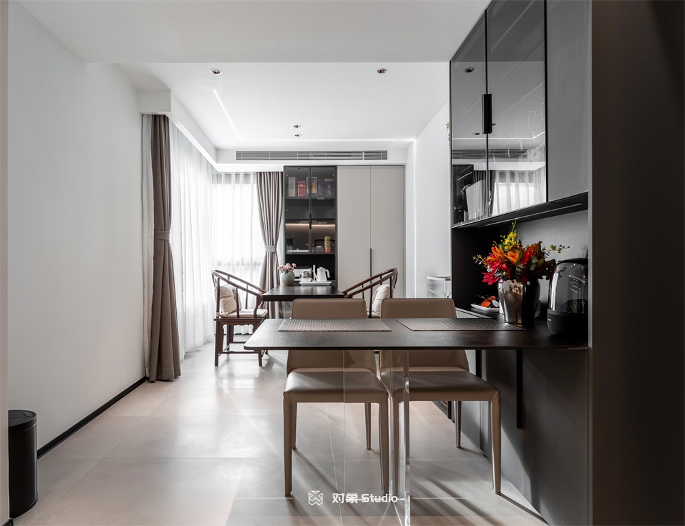 黑白极简,150 平空间的艺术生活丨对象 Studio-15