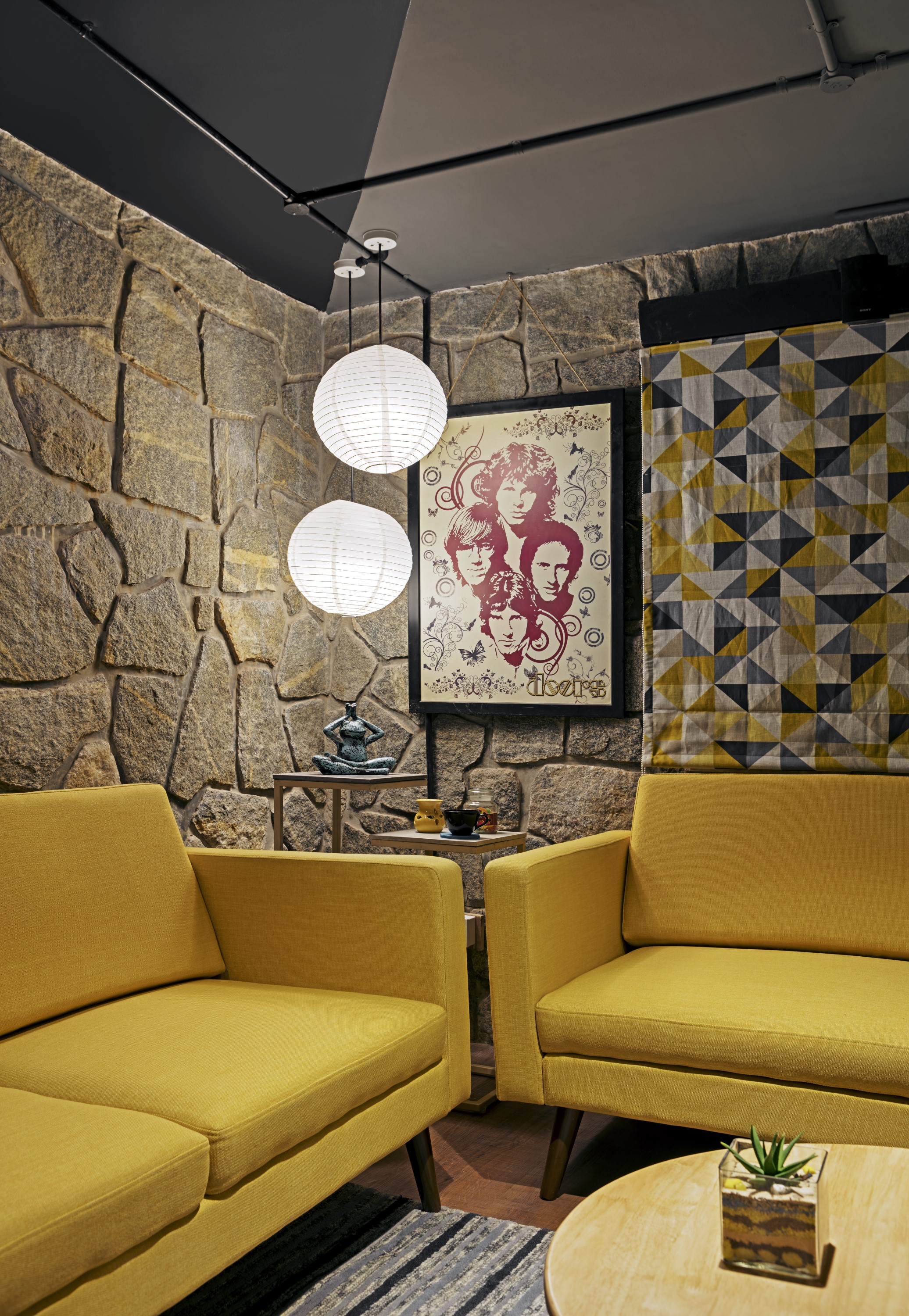 紫墨工作室 · 现代自然的家庭式办公空间-17