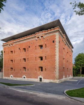 Square Tower of the Lviv Citadel / Architecture Studio Symmetry