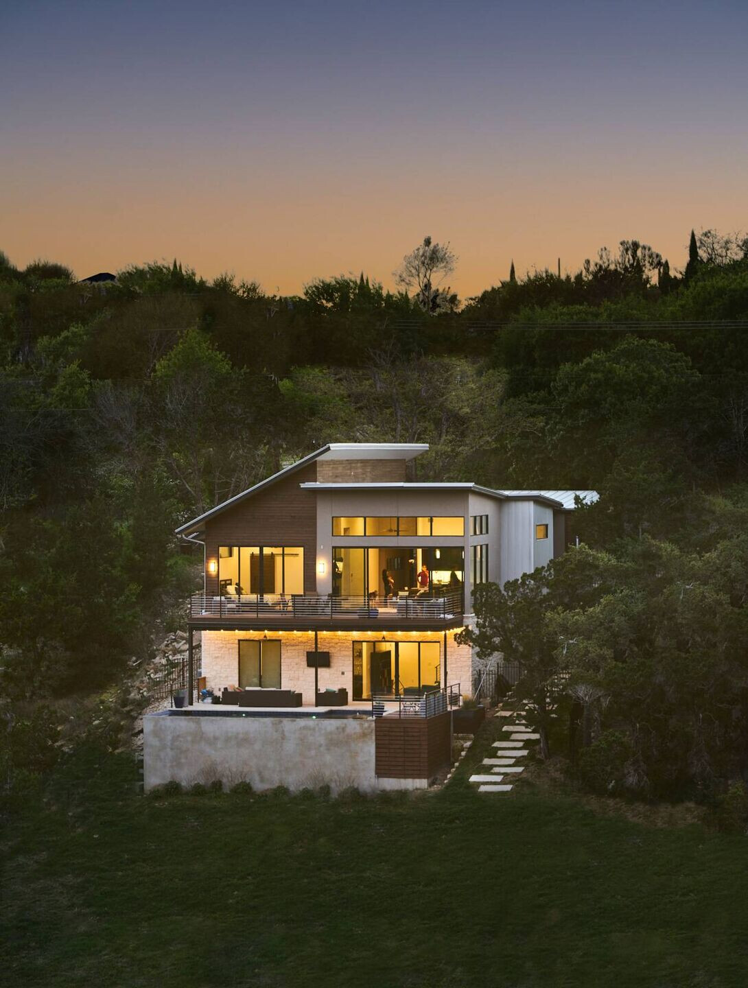 悬崖之上的梦幻家园-12