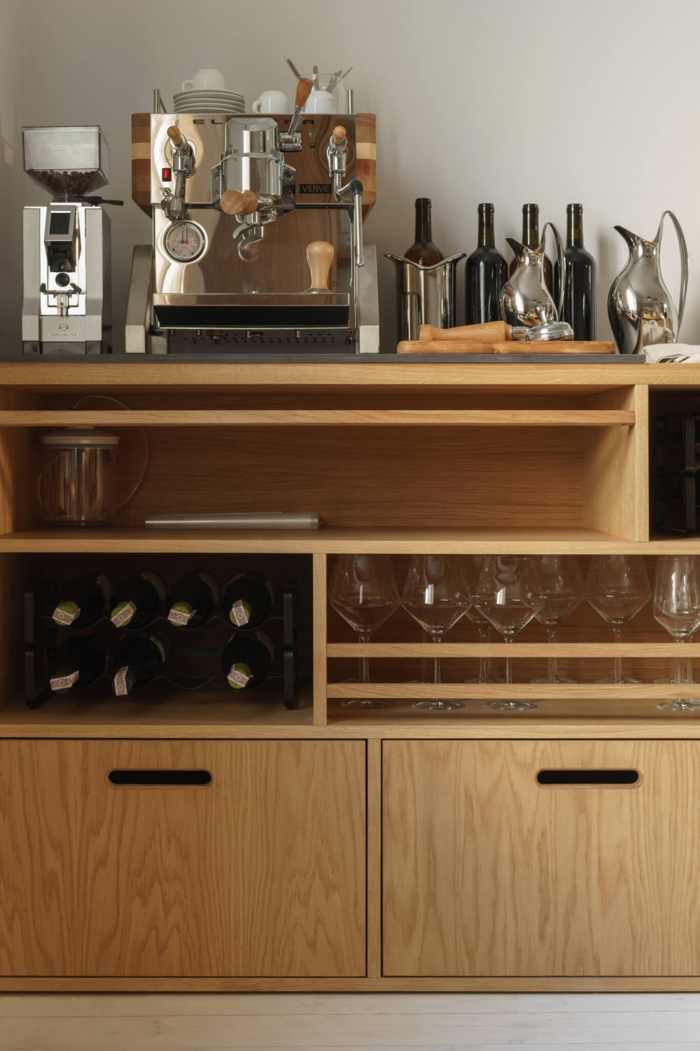 华沙 ZOLIBORZ 历史公寓焕新设计-15