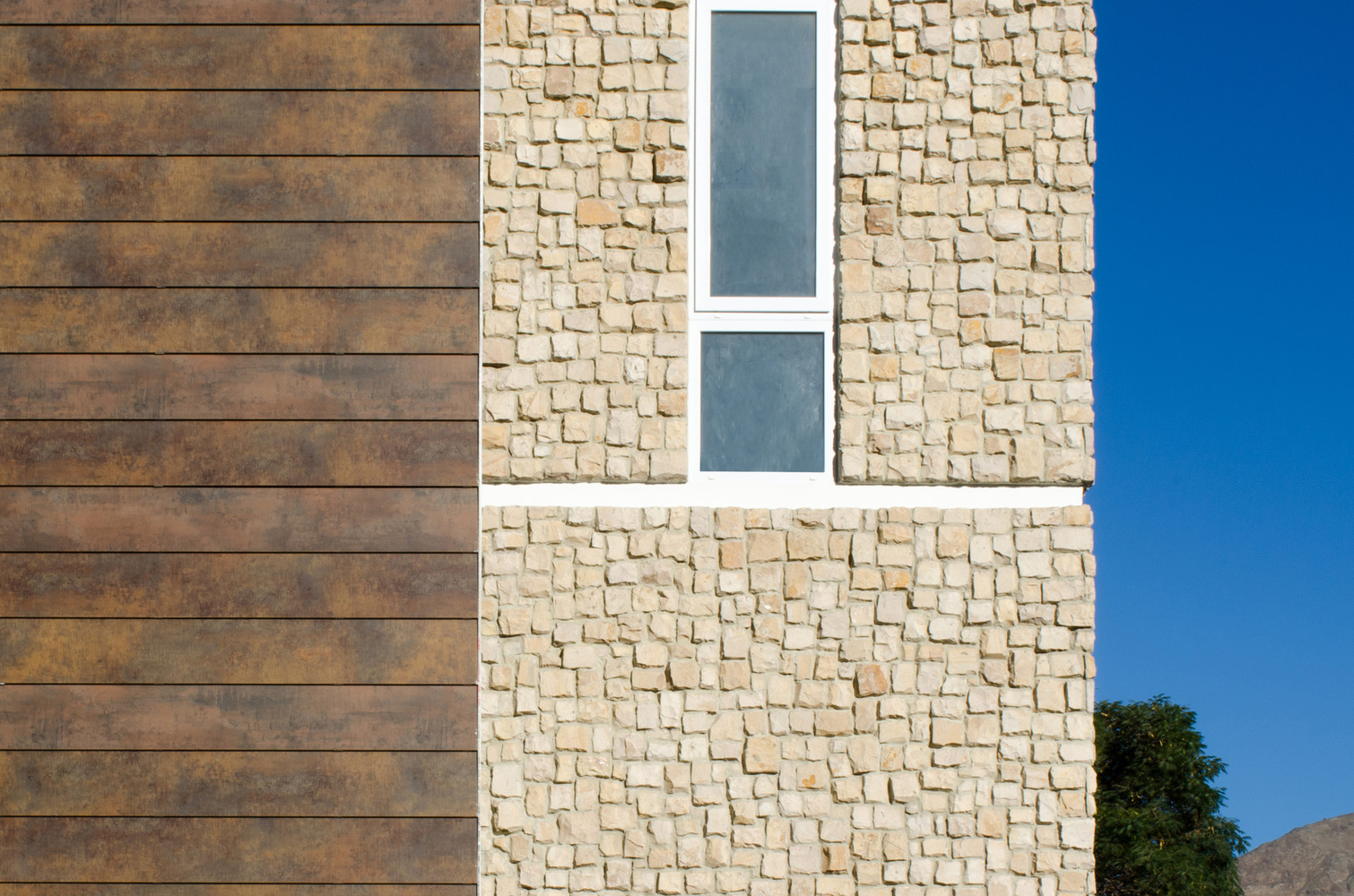 安第斯山脉中的埃斯洛市政厅-59