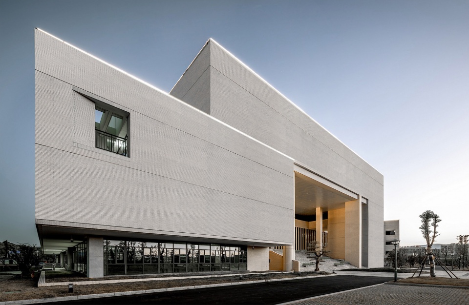 京山市图书档案馆 | 多功能文化空间的完美融合-9