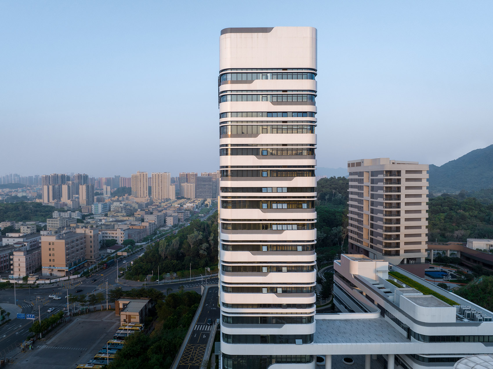 深圳市坪山区疾病预防控制中心丨中国深圳丨深圳大学建筑设计研究院有限公司,“钟中+钟波涛”工作室-26