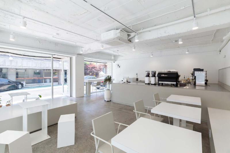 现代简约风 28 平米咖啡厅设计-2