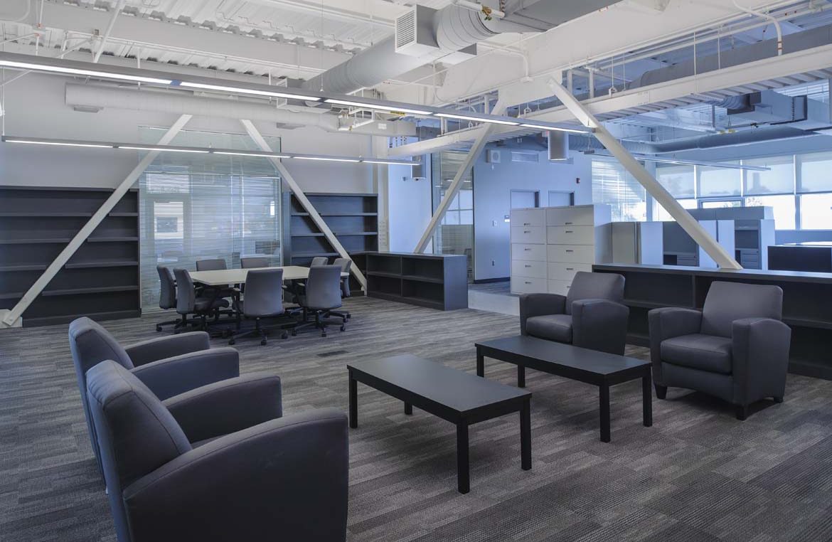 曼彻斯特市公共工程管理局行政大楼丨英国曼彻斯特丨Lavallee Brensinger Architects-3