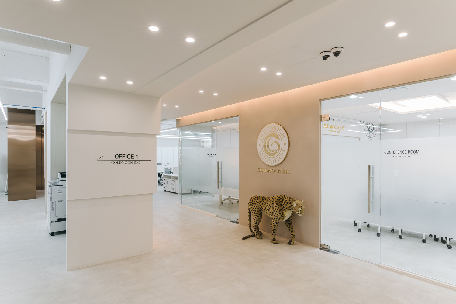 150 平现代高级通讯公司办公室设计-9