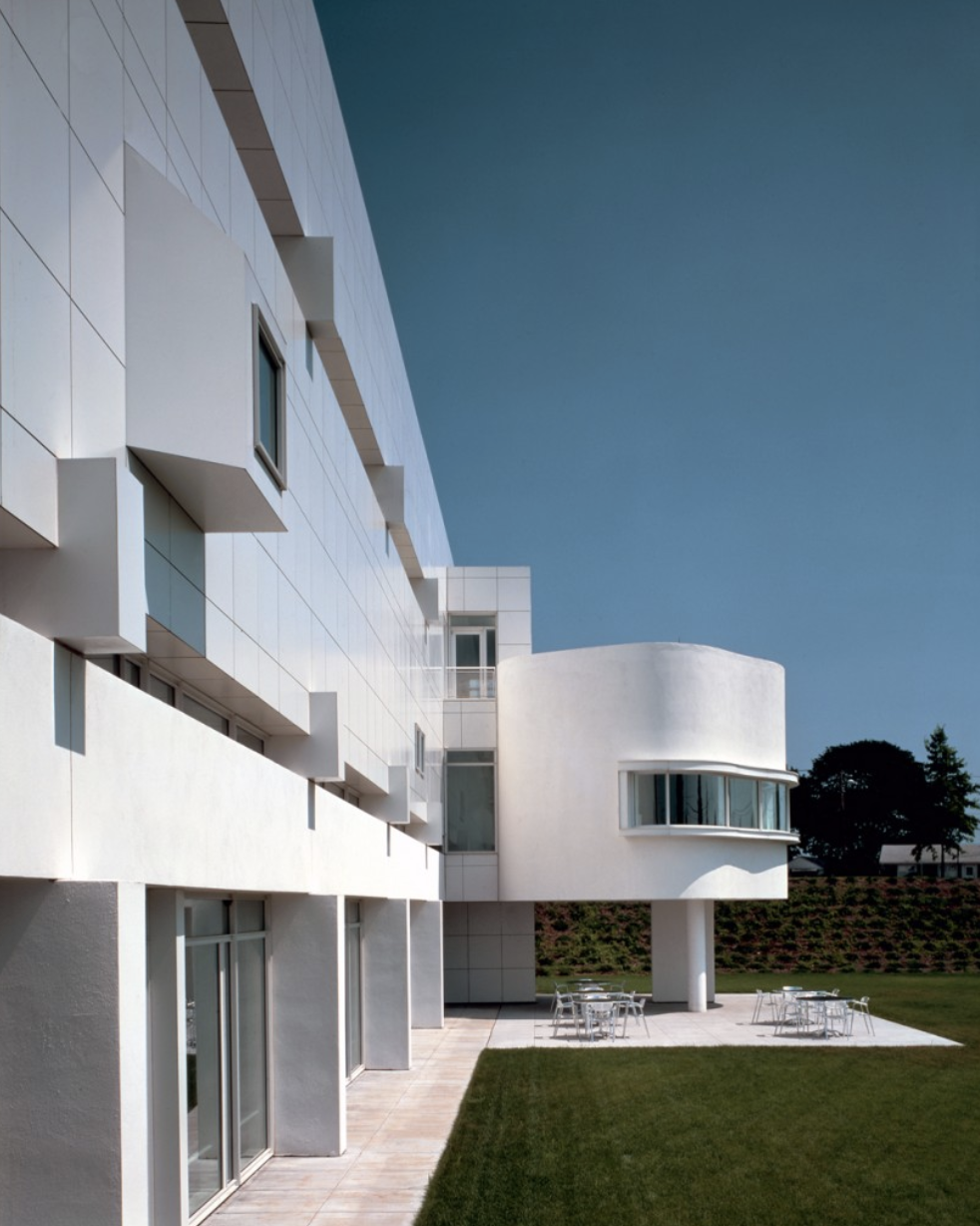 Swissair North American Headquarters Richard Meier-2