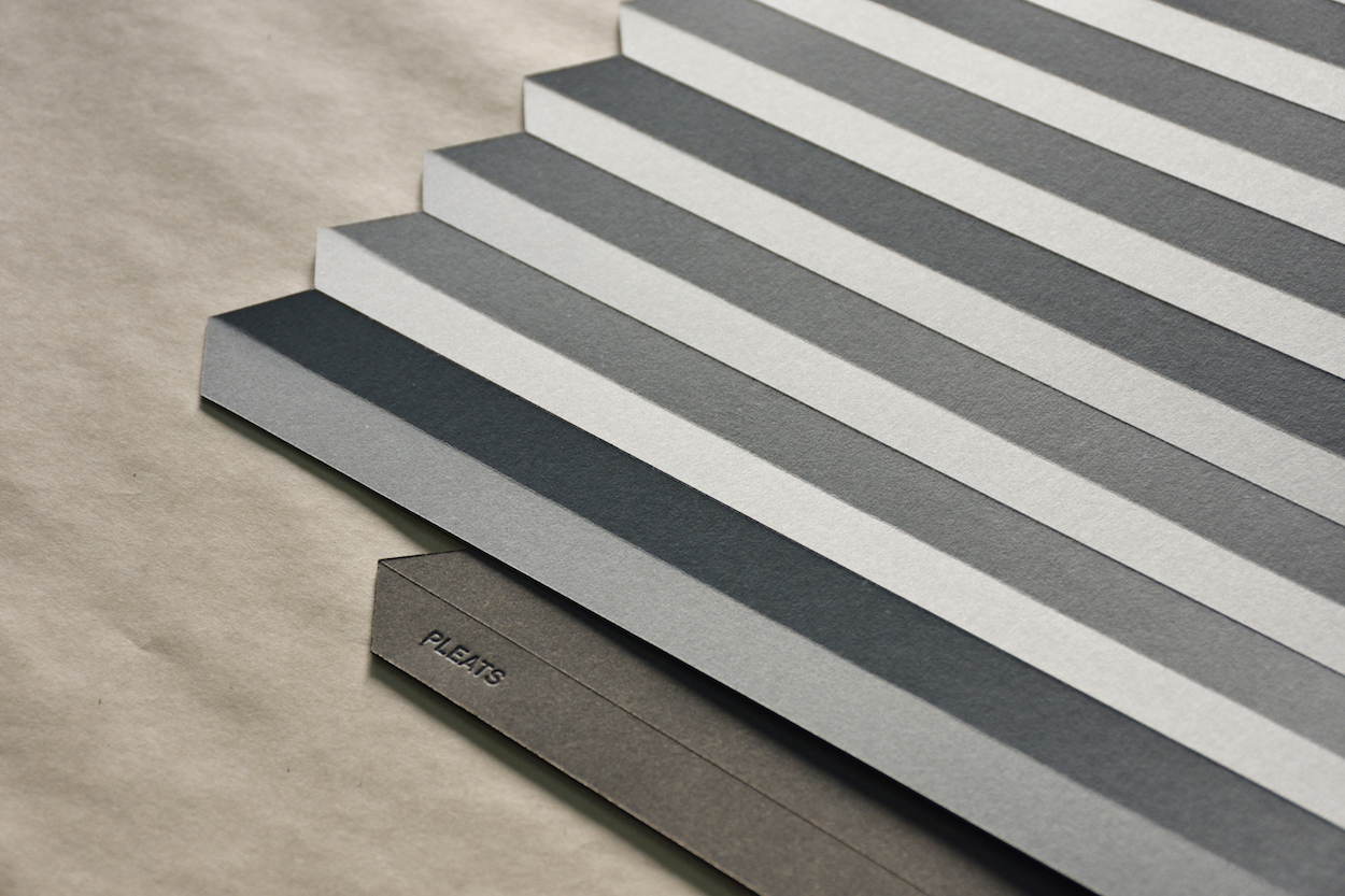 Oguchi 设计的褶皱纸板架和盒钟-6