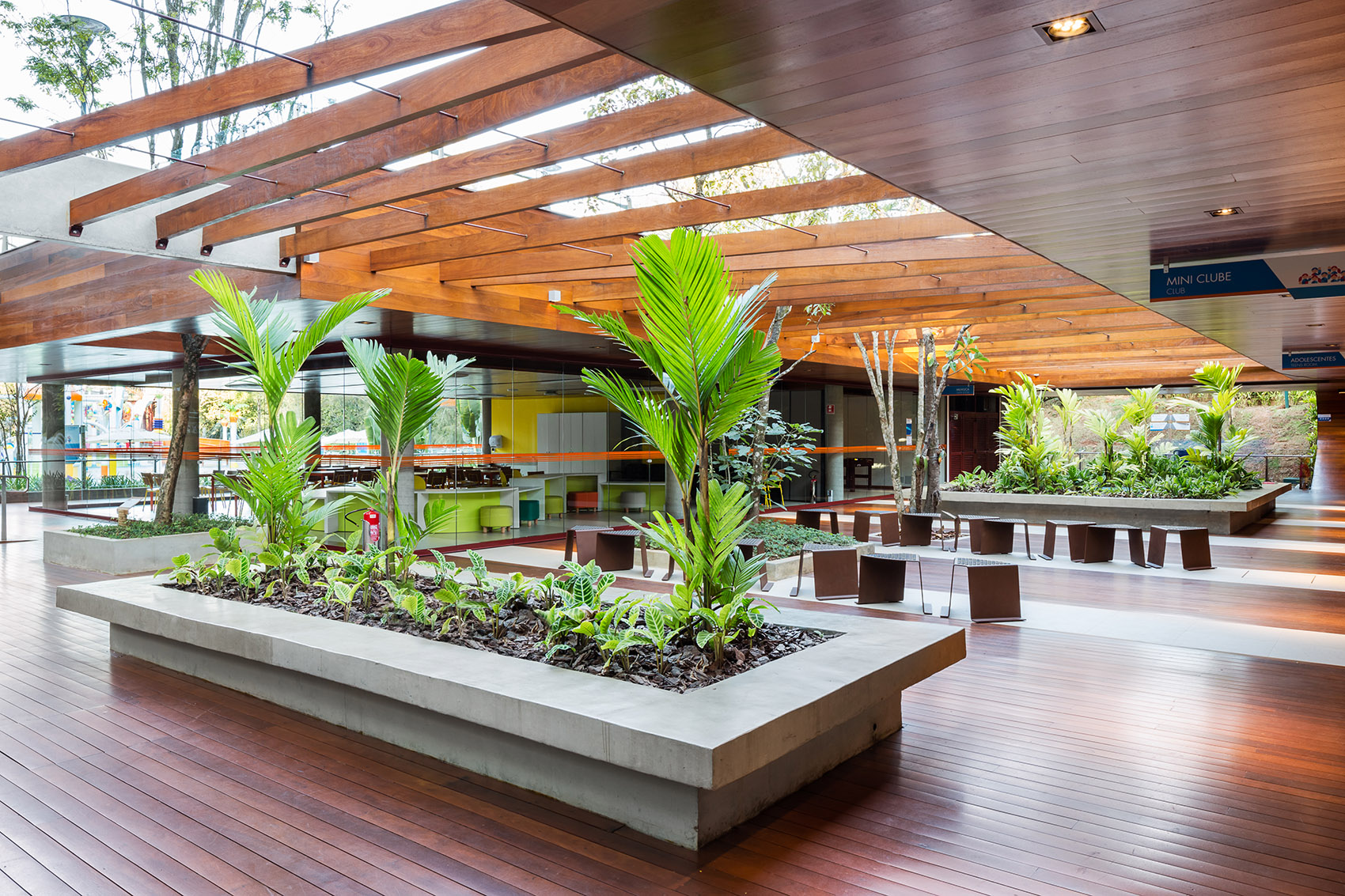 圣佩德罗大酒店新建休闲区,巴西 / Levisky Arquitetos| Estratégia Urbana-19