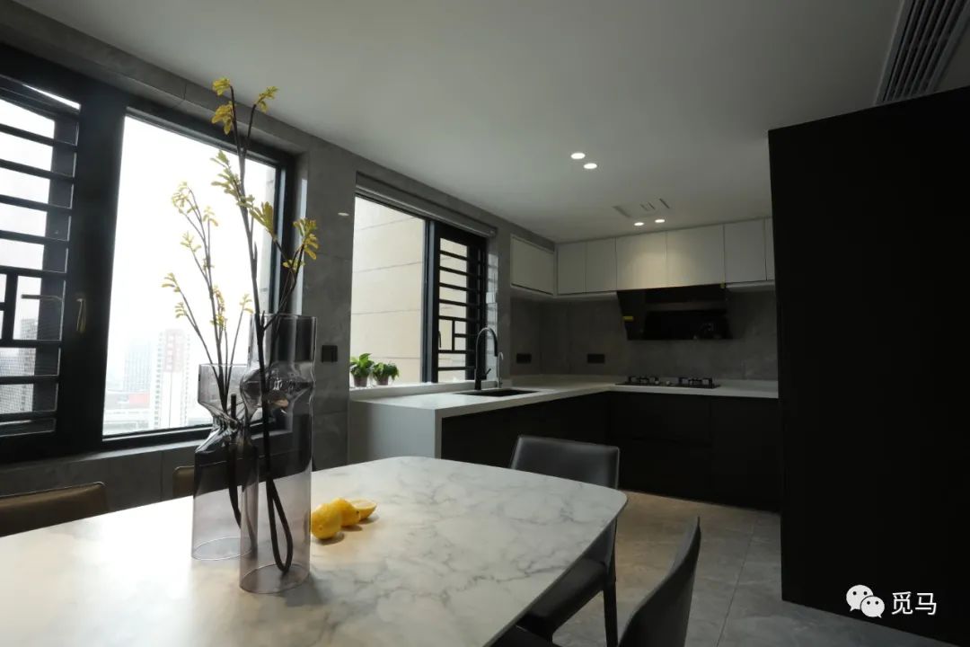 湛蓝星期天 · 罗马假日般的现代家居设计丨KZdesign-9