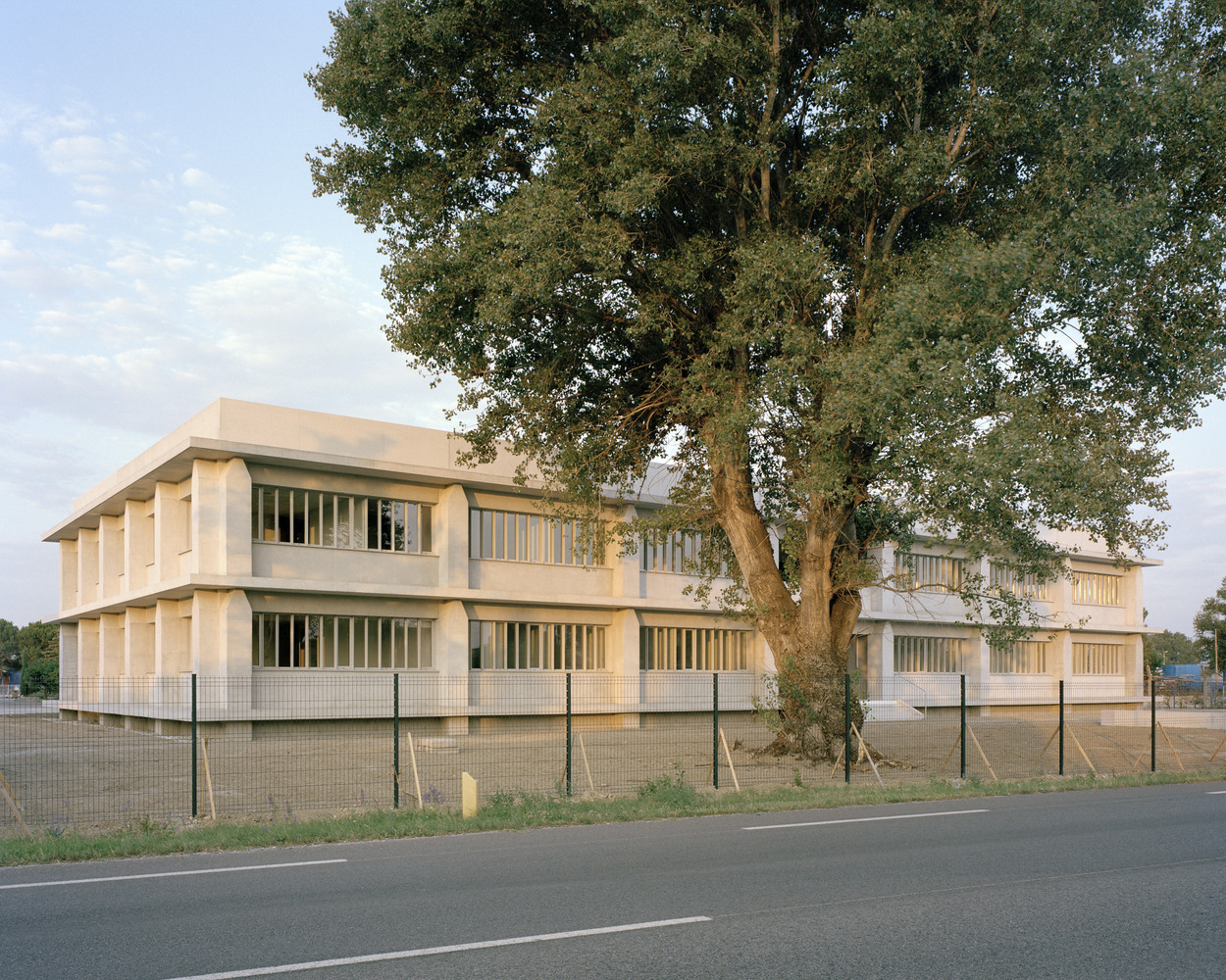 法国蒙彼利埃 MONOD II 办公楼丨Atelier EGR-22