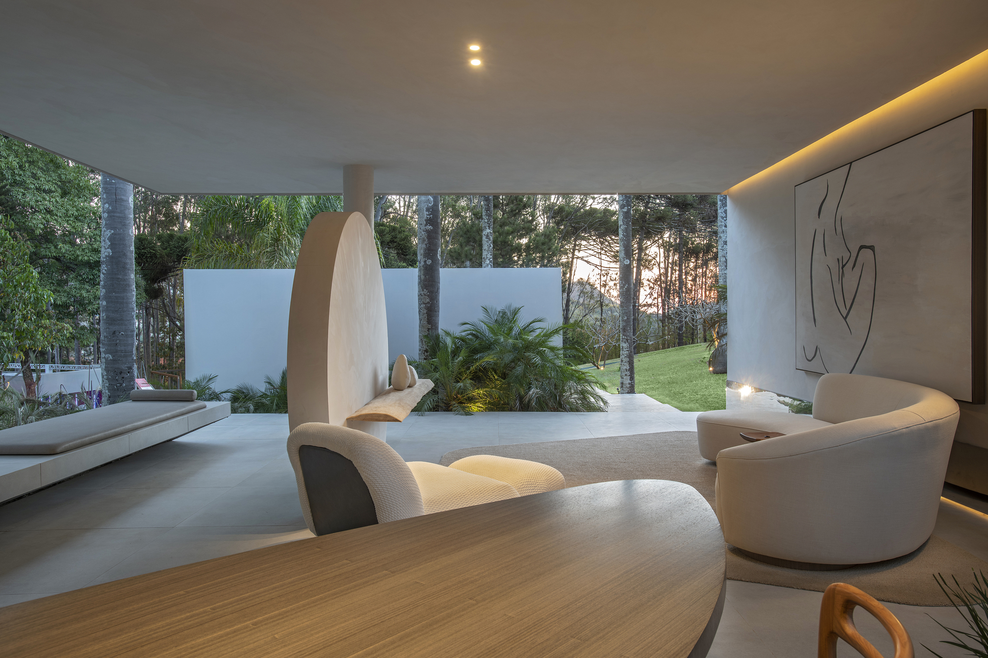 Palmeiras Room / Estudio Sala-38