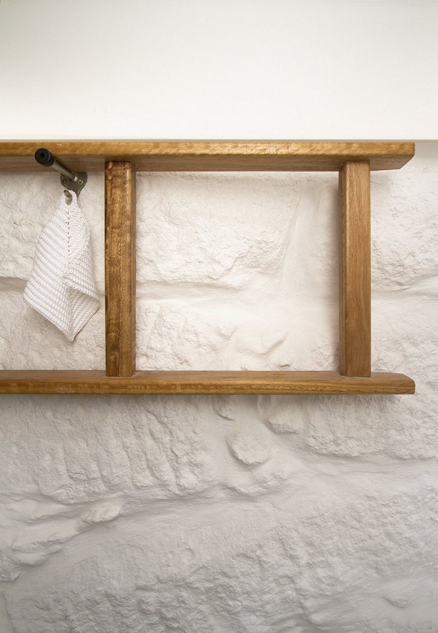 Rehabilitation of a Small Historic House in Porto, Portugal-19