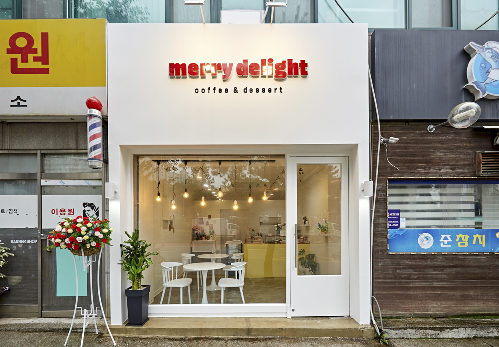 10 坪小户型的极简魅力 | 韩国设计师打造明亮舒适的咖啡厅-2