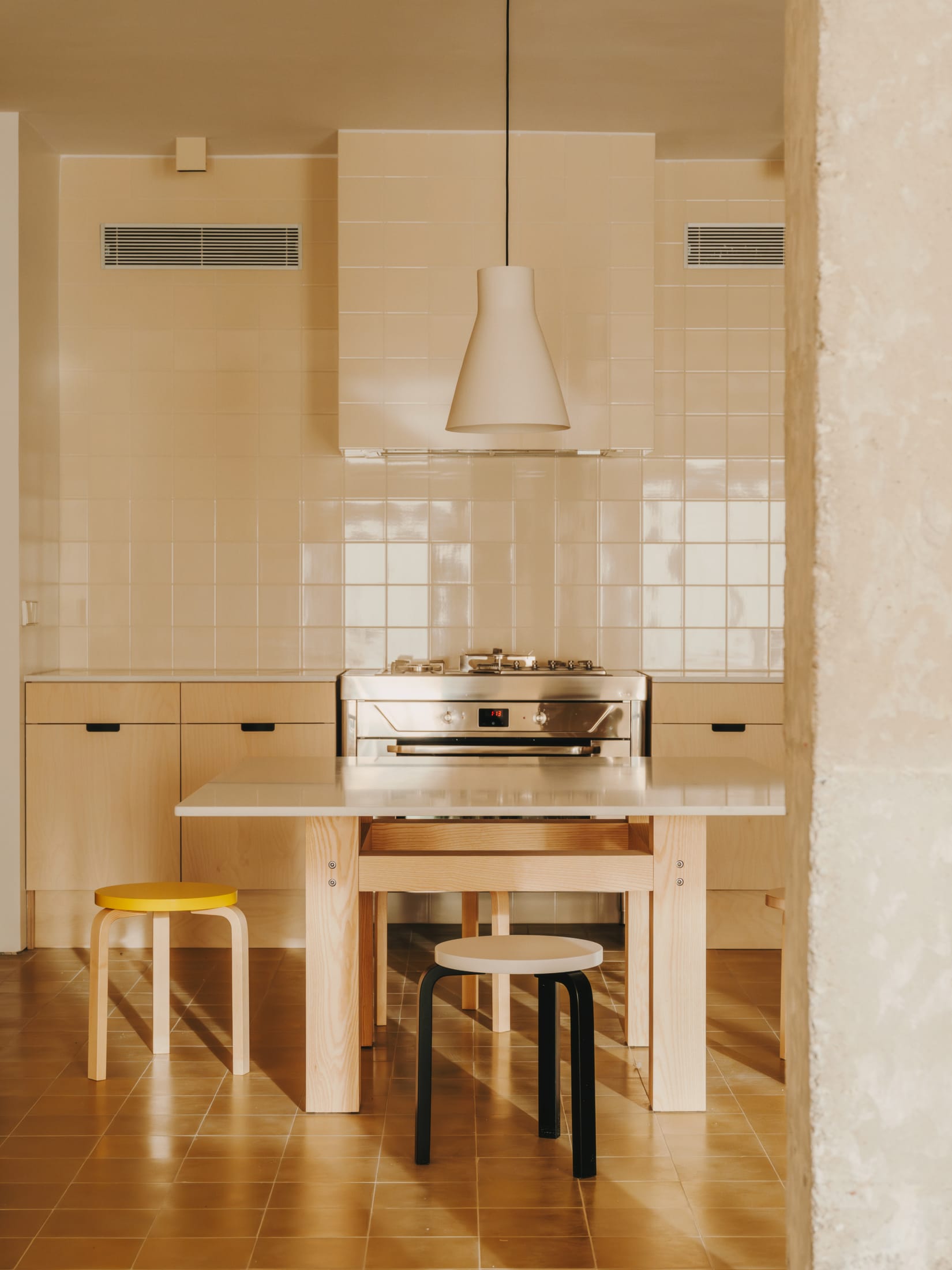 巴塞罗那Apt 21公寓丨西班牙巴塞罗那丨Skye Maunsell和Jordi Veciana-25