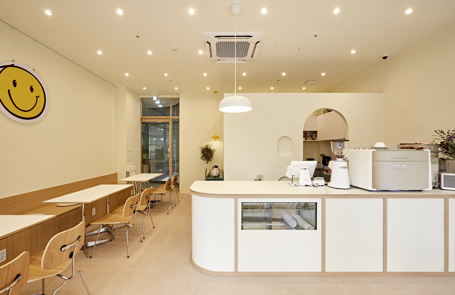 微笑餐厅 | 现代简约风格的完美应用-3