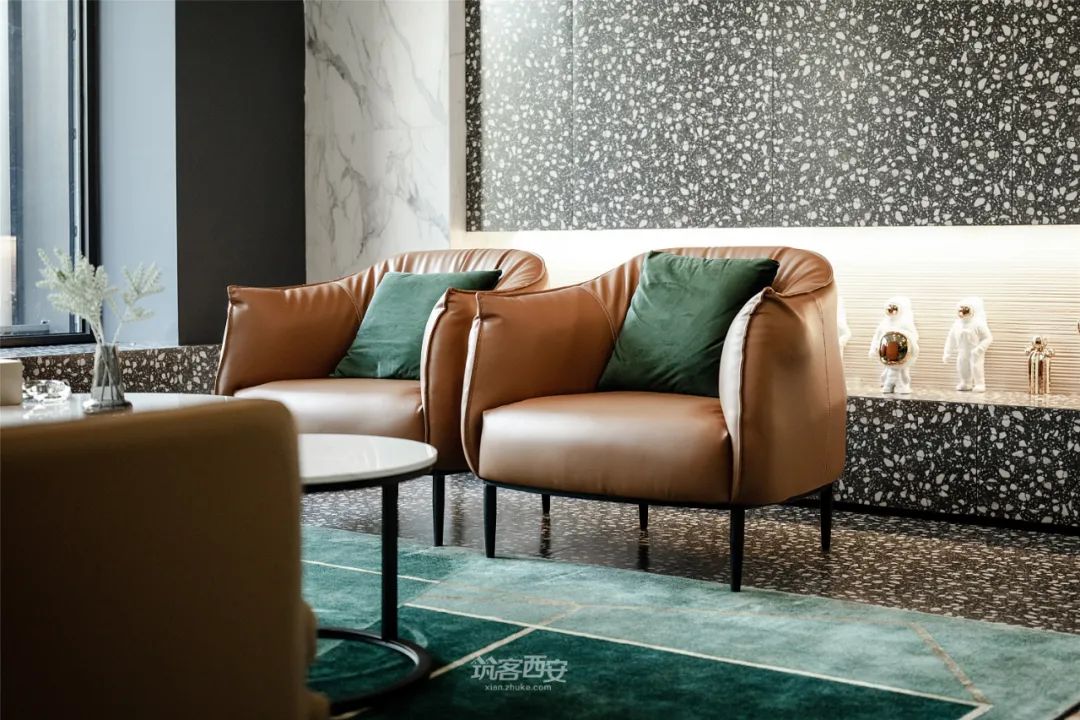 另类售楼部 | 艺术画廊般的空间探索-106