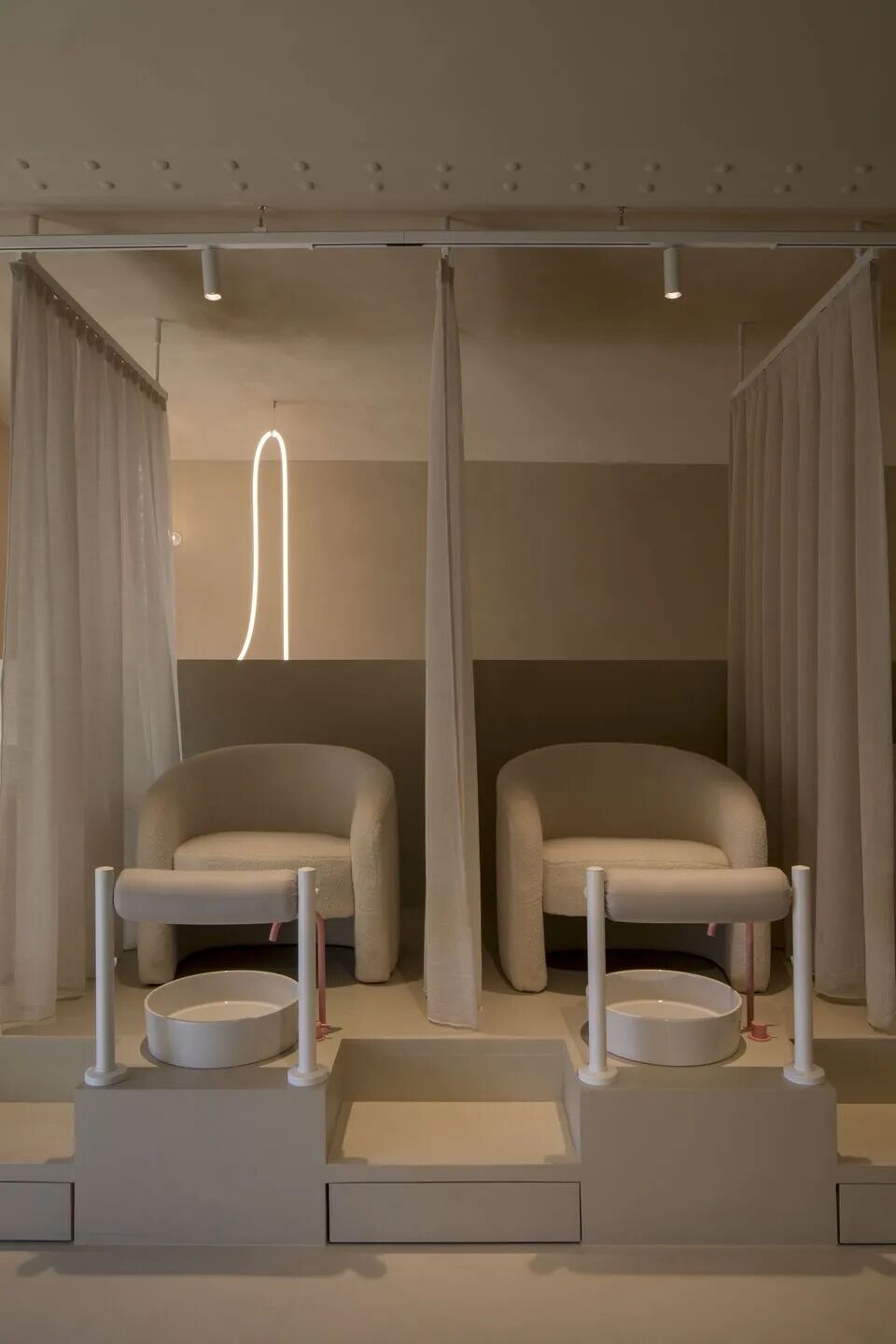 Peaches，奥地利维也纳/粉调雕塑空间的叙事诗-17