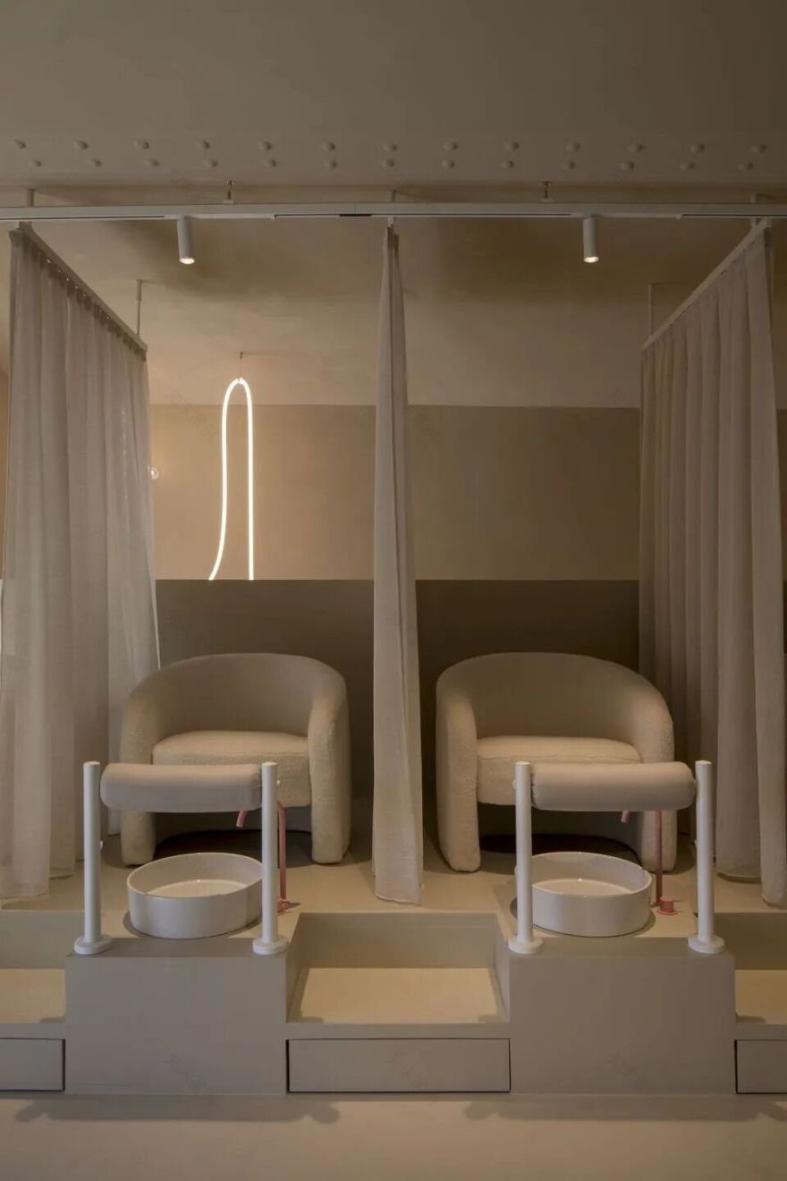 Peaches,奥地利维也纳/粉调雕塑空间的叙事诗-17