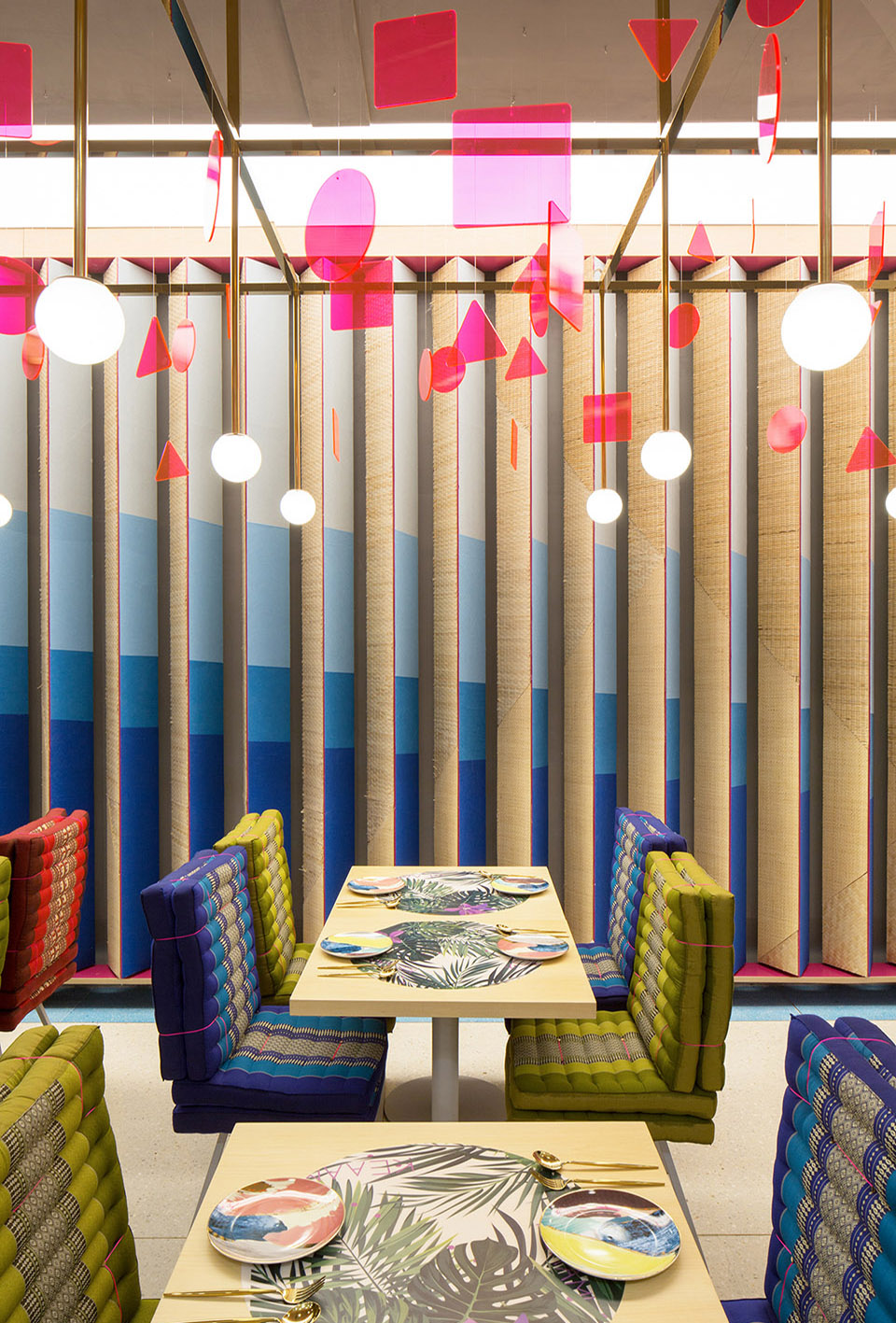 北京 KEAAMI 餐厅，现代泰国风情的色彩盛宴-24