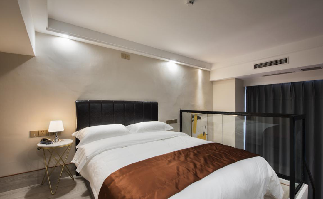 loft 跃层酒店空间,明亮宽敞的艺术栖息地-9
