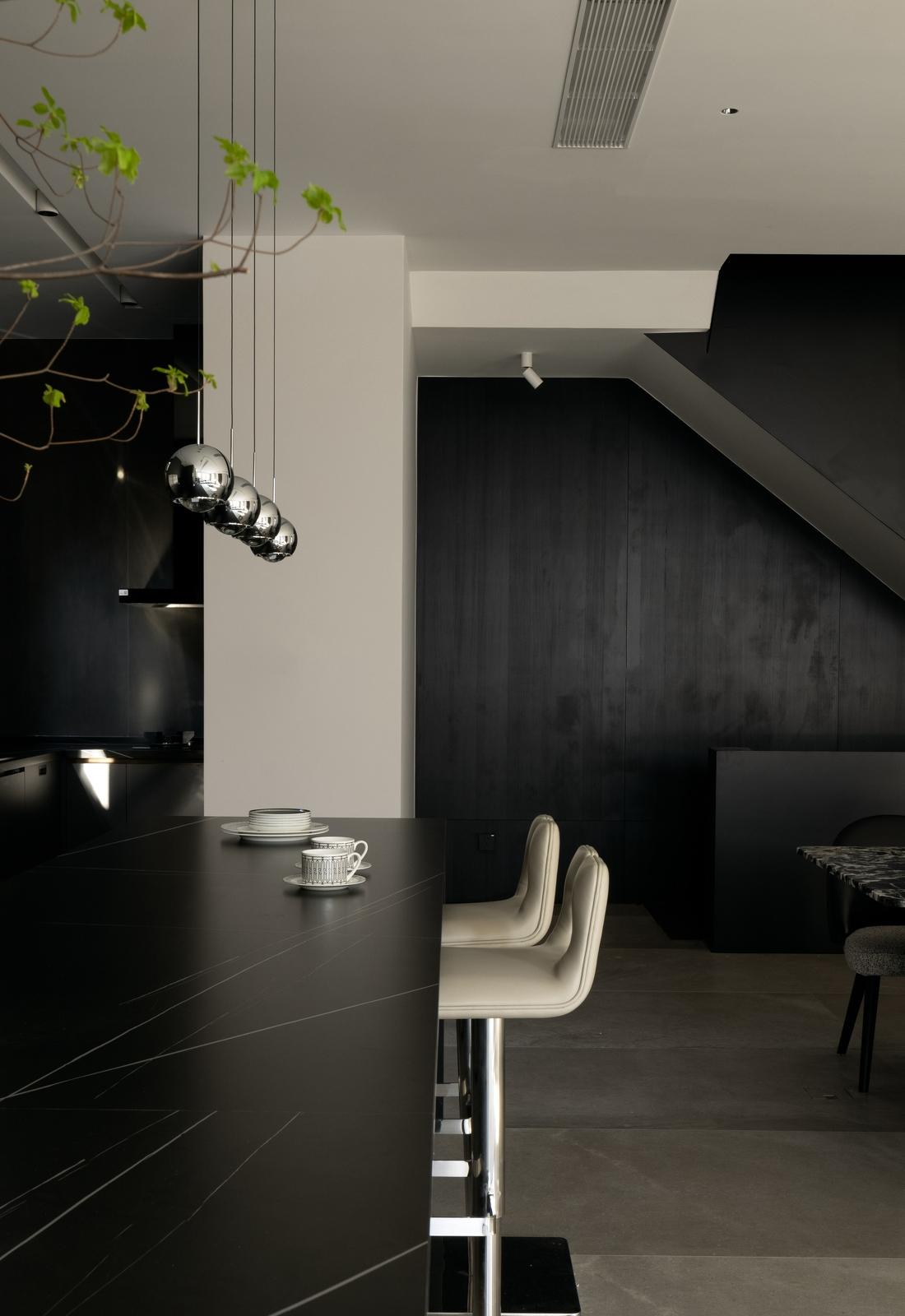 现代轻奢质感别墅设计-26