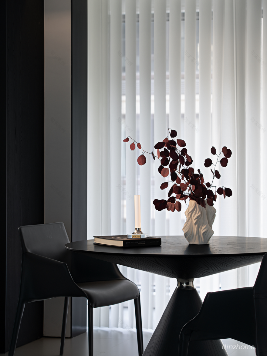 何吴龙吉设计研究室丨超越日常的居住体验-6