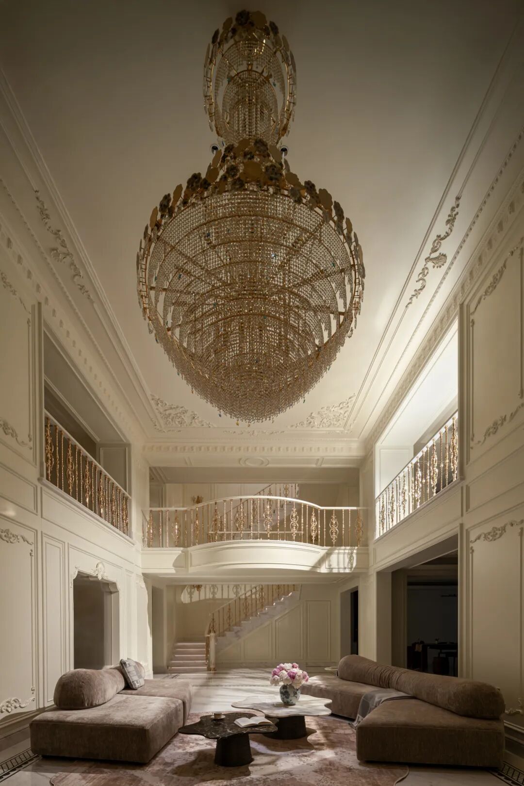 1200㎡绿城玫瑰园|以石膏线为笔，绘就立体主义空间-2