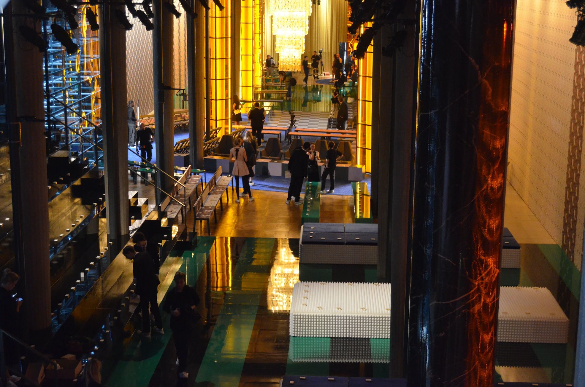 2014 春夏 Miu Miu 女装秀 | 解构主义家居幻境-9