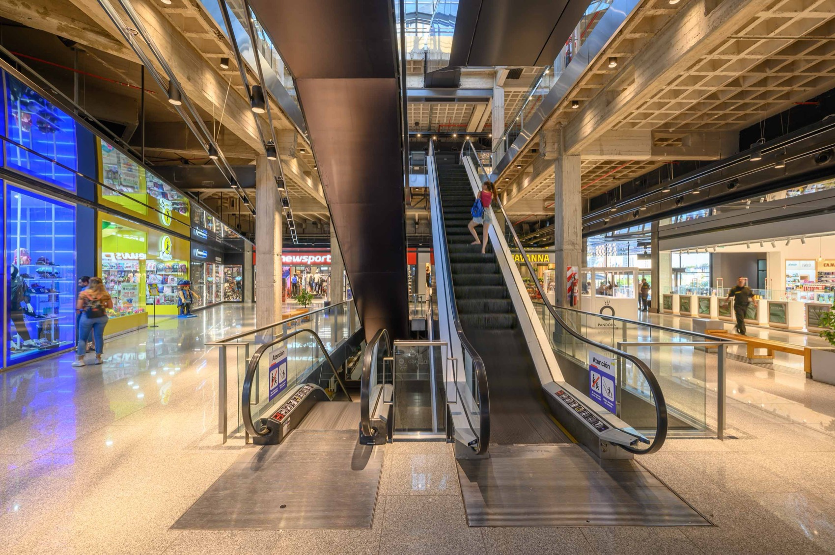 Nuevocentro购物中心翻新丨阿根廷科尔多瓦丨A+R MONDEJAR ARQUITECTOS-21