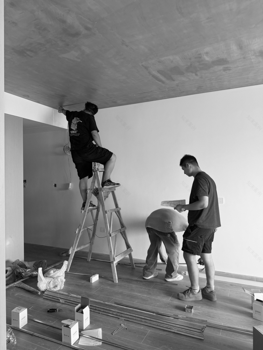 原始粗狂的混凝土裸顶遇上紧凑小三房,这酷酷的松弛感真让人着迷丨中国长沙丨東乙建设-159