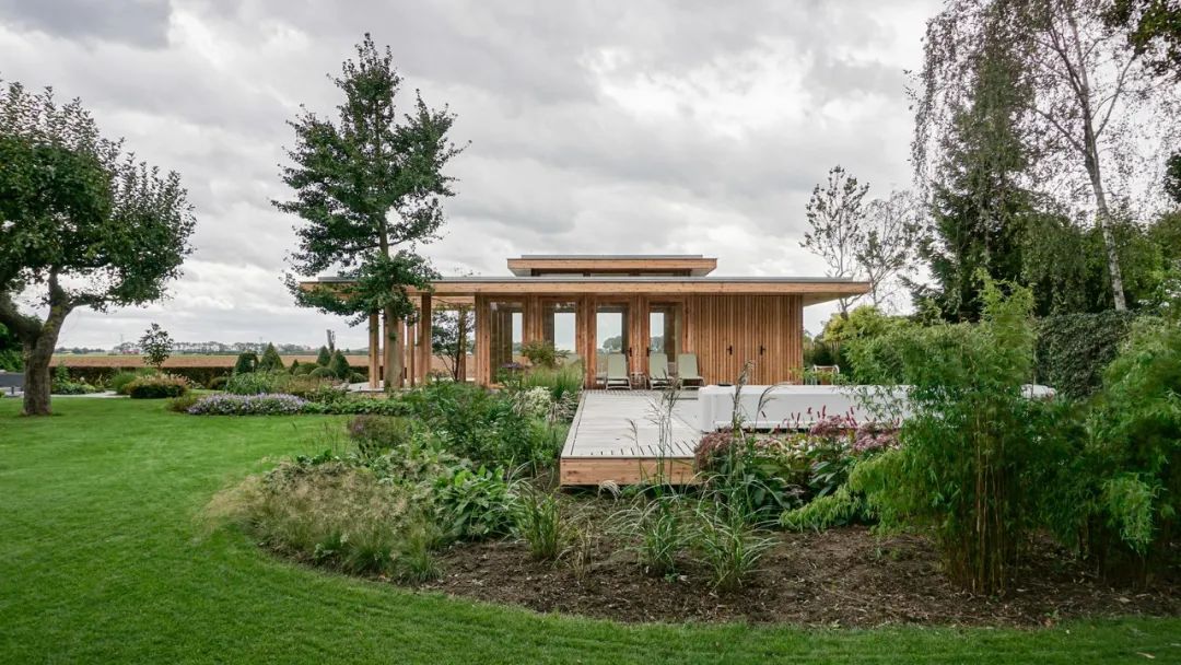 54 平米花园小屋，模块化设计实现室内外融合-8