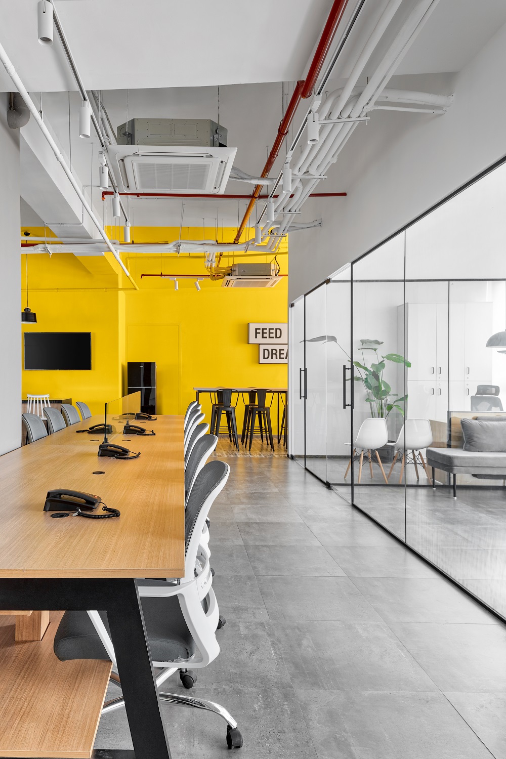 活力四溢的办公空间 · The E·pand Loft丨Quirk Studio-21