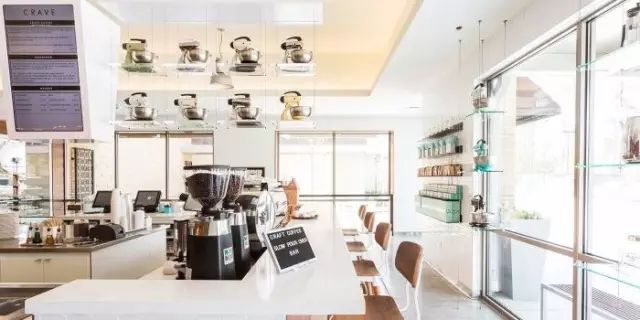 德州复古咖啡馆 CRAVE：粉嫩色彩打造的怀旧滋味-1