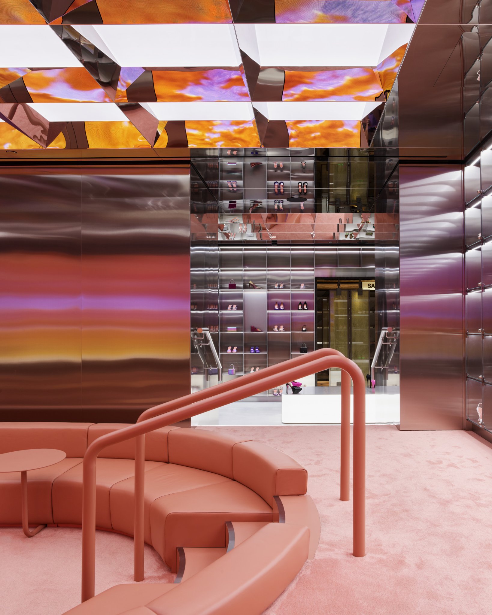 Amina Muaddi 伦敦哈罗德百货店丨英国伦敦丨Crosby Studios-14