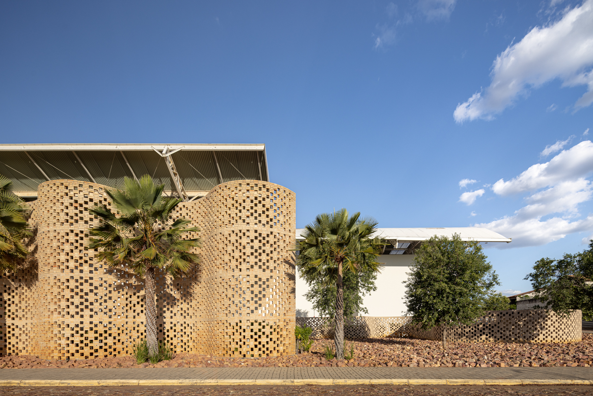 Unileão 兽医学院医院丨巴西丨Lins Arquitetos Associados-12