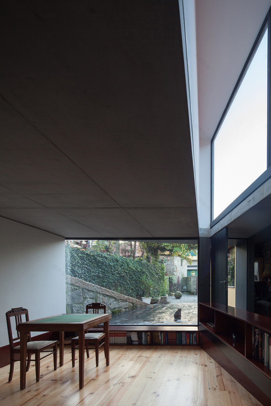 餐厅与壁炉组合空间设计丨Nuno Melo Sousa工作室-9