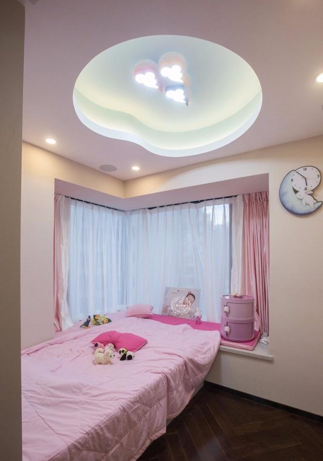 现代轻奢都市小夫妻的时尚家居-16