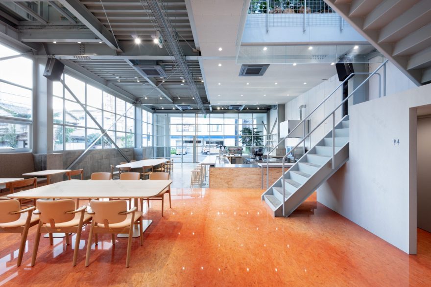 Blue Bottle Coffee Kiyosumishirakawa Flagship Cafe | Schemata Architects / Jo Nagasaka-4