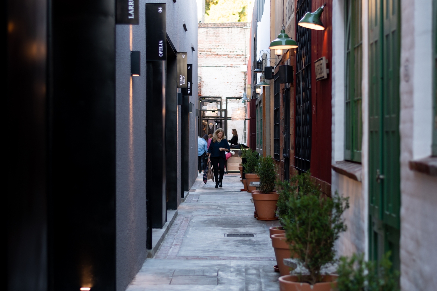 阿根廷百年修道院改造的购物中心-69