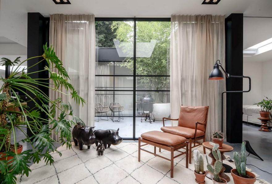 Old Amsterdam Canal House Converted into Beautiful Loft-18