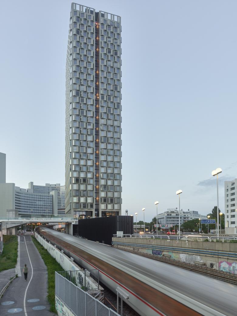 DC 塔 3 号丨奥地利维也纳丨Dietrich | Untertrifaller-12