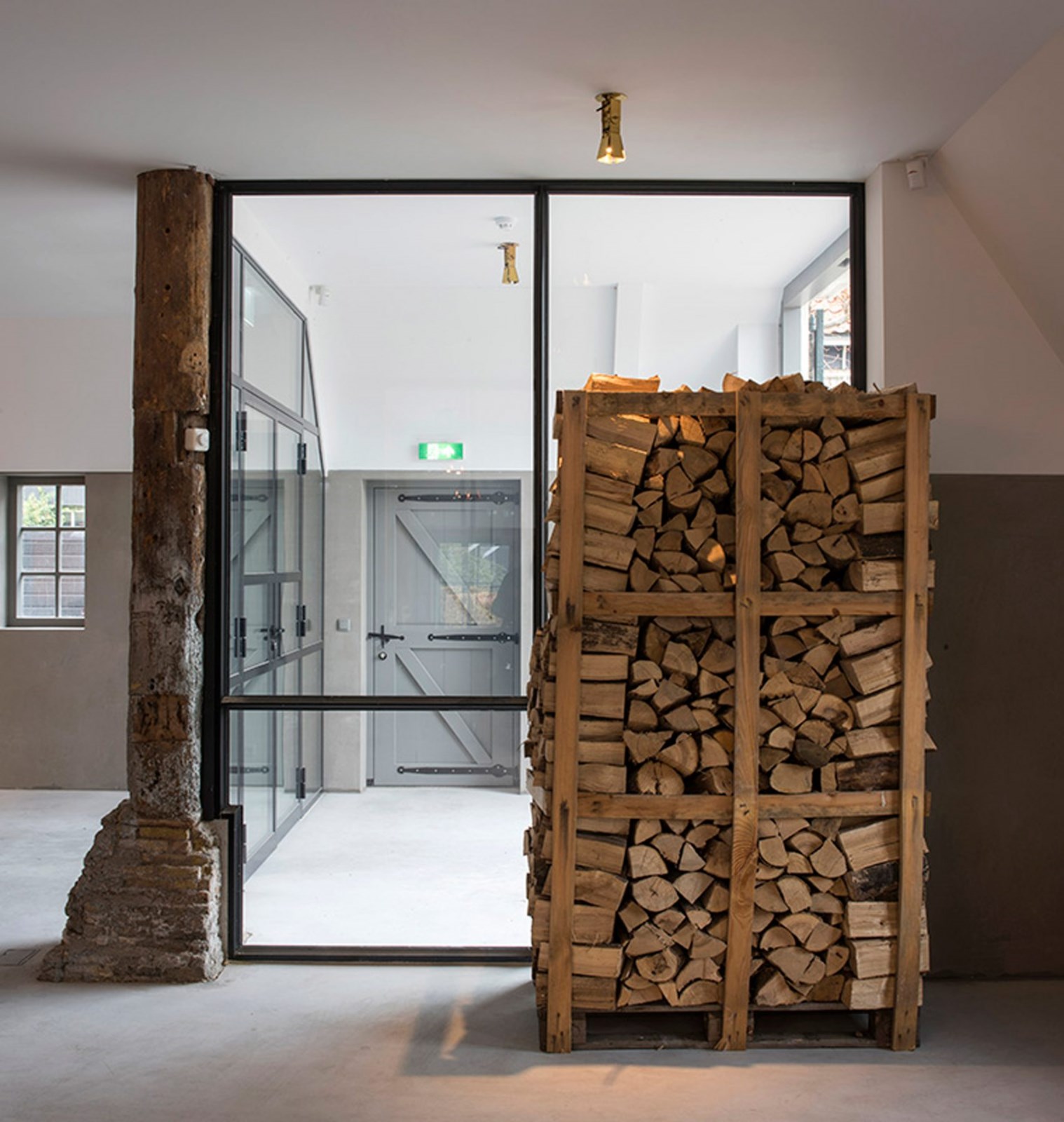 谷仓转变的乡村旅馆-10