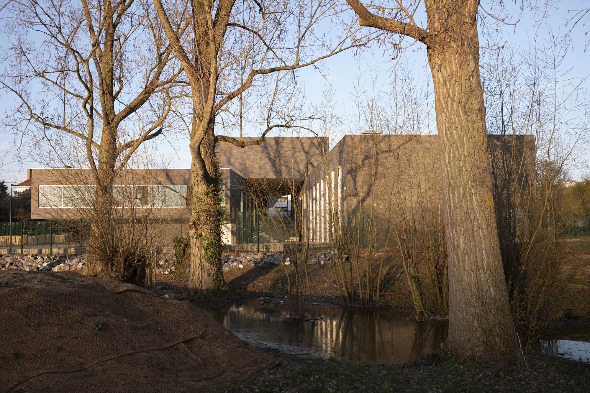 Groupe Scolaire Parc du Bempt 学校丨比利时丨zigzag architecture + Altiplan-34