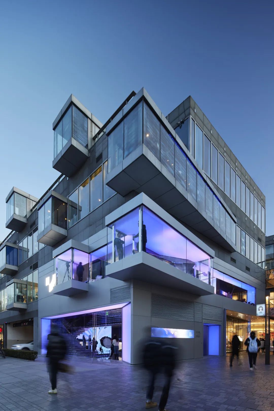 集度 ROBOVERSE 三里屯体验中心丨集度和 Gensler-0