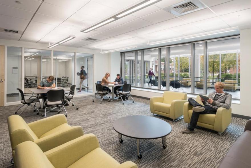 Fitchburg State University-The Antonucci Science Complex | CBT-14