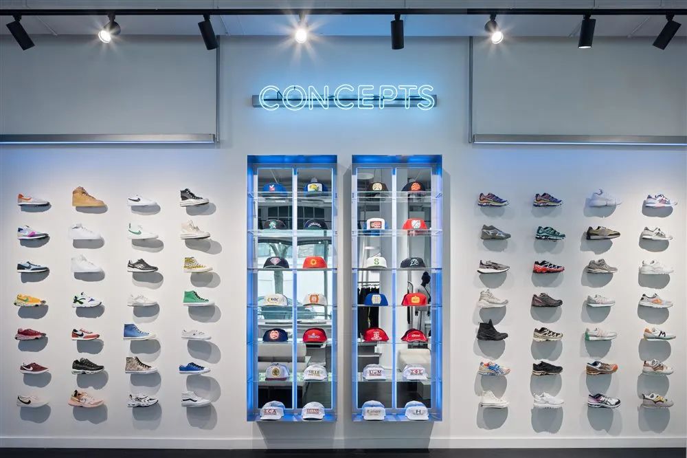 加拿大 Concepts 最新鞋店设计丨Sid Lee Architecture-2