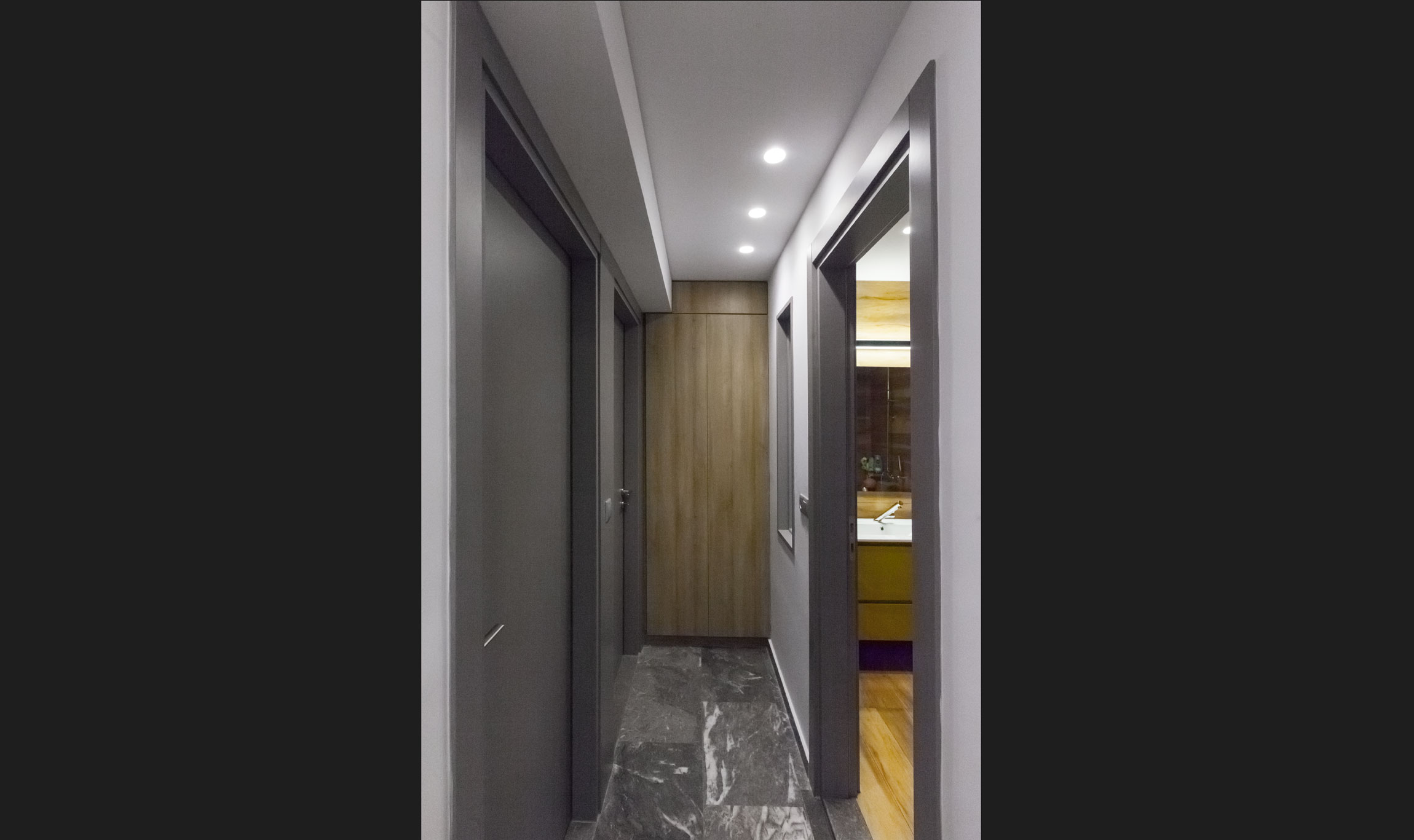 赫拉克莱恩中心的 80 年代住宅翻新-13