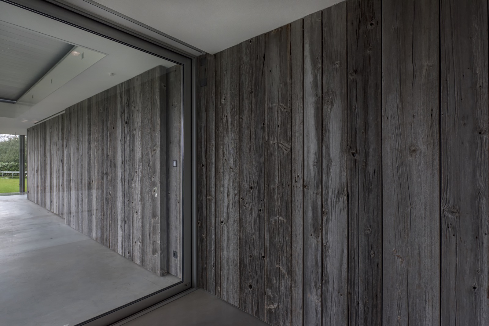 Exclusive Barnwood Doors-5